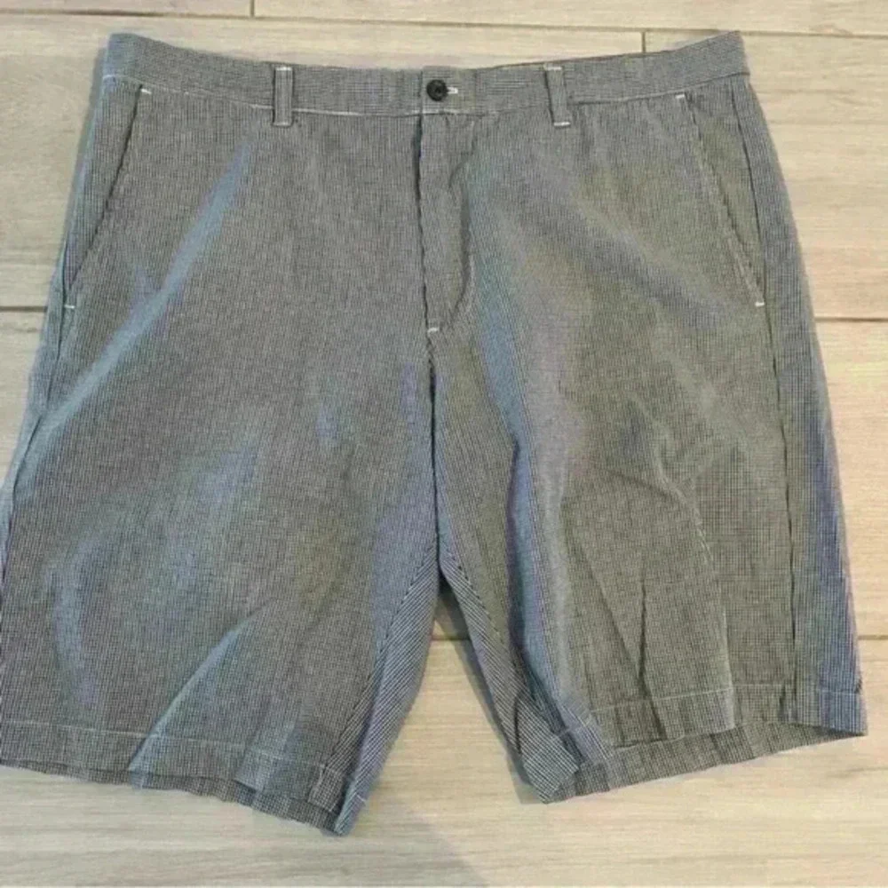 Sam’s Fifth Avenue black/white checkered shorts size 38